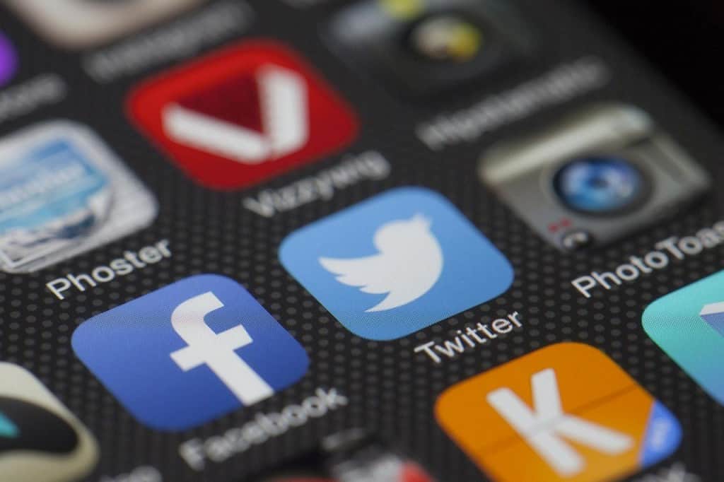 redes sociales impular exito negocio